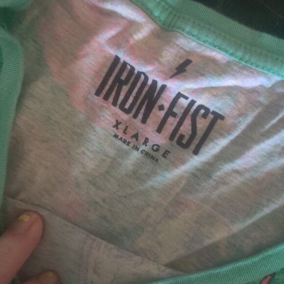 Iron Fist UNISEX tee size XL oversized vintage Y2K - Picture 3 of 4